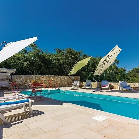 Дом отдыха Awesome In With House Sea View Rakalj