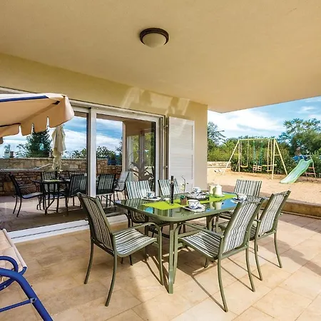Holiday home Awesome Home In Rakalj With House Sea View