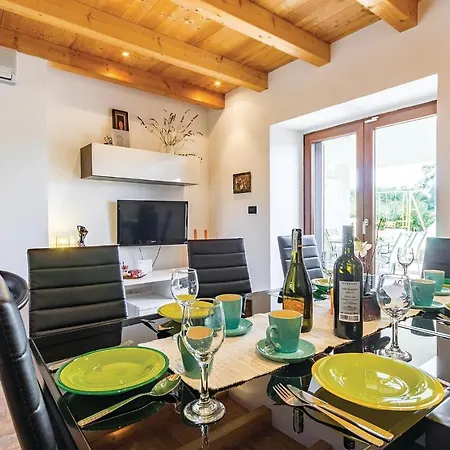 Holiday home Awesome Home In Rakalj With House Sea View *